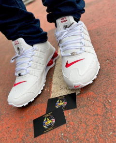 NIKE SHOX NZ 4 MOLAS - BRANCO/VERMELHO - comprar online