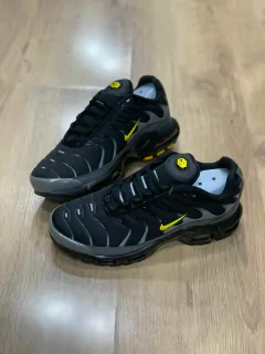 NIKE- AIR MAX TN PLUS-BATMAN - comprar online