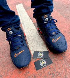NIKE SHOX NZ 4 MOLAS - AZUL/LARANJA - comprar online