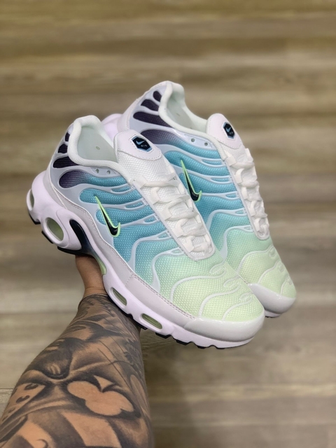 NIKE- AIR MAX TN PLUS-DUSTY CACTUS