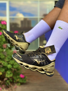 MIZUNO PROPHECY 9 - PRETO/DOURADO-COR NOVA