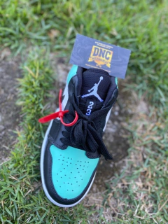 TÊNIS NIKE - AIR JORDAN 1 LOW - VERDE/BRANCO na internet
