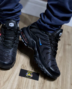 NIKE- AIR MAX TN PLUS - MULTI SWOOSH BLACK na internet