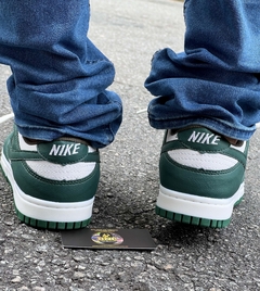 TÊNIS NIKE - SB DUNK LOW -VERDE/BRANCO - loja online