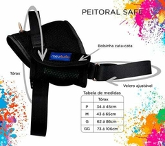 Imagem do Coleira peitoral anatômica com bolsa cata caca lateral.