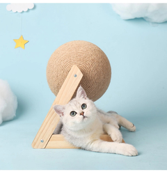 Arranhador de sisal para gatos Jeito Ball - Jeito Pet | Produtos e brinquedos encantadores para cães e gatos |  parcelamos em até 3x sem juros e frete grátis para todo Brasil | Produtos com 100% de satisfação garantida | Melhor Pet Shop online do Brasil. 