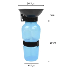 Garrafa de Água para Passeio para Cães e Gatos. - Jeito Pet | Produtos e brinquedos encantadores para cães e gatos |  parcelamos em até 3x sem juros e frete grátis para todo Brasil | Produtos com 100% de satisfação garantida | Melhor Pet Shop online do Brasil. 