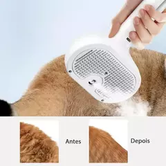 Escova Elétrica de Higiene 3 em 1 para Gatos e Cães - Pente com Vapor Recarregável por USB com Spray. - Jeito Pet | Produtos e brinquedos encantadores para cães e gatos |  parcelamos em até 3x sem juros e frete grátis para todo Brasil | Produtos com 100% de satisfação garantida | Melhor Pet Shop online do Brasil. 