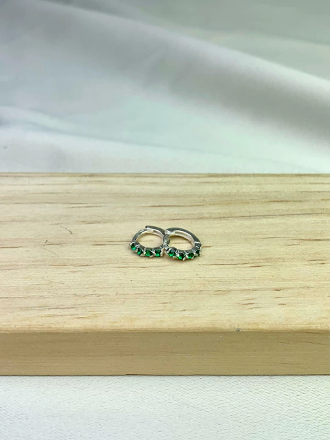 Argola Cravejada Verde