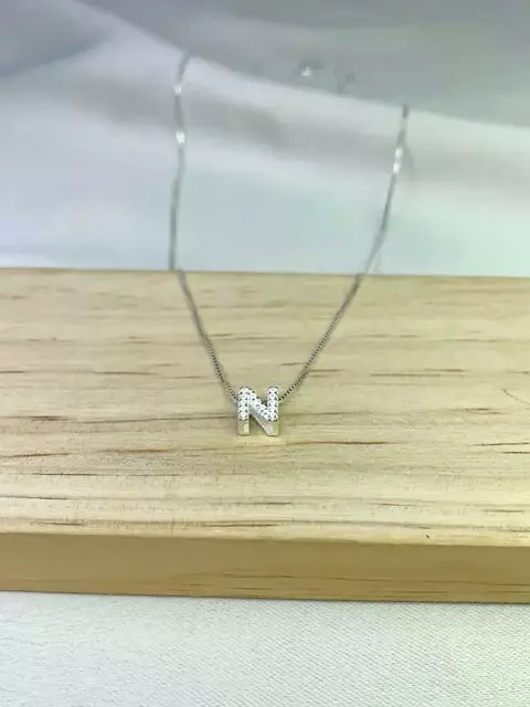 Colar Letra N Cravejada