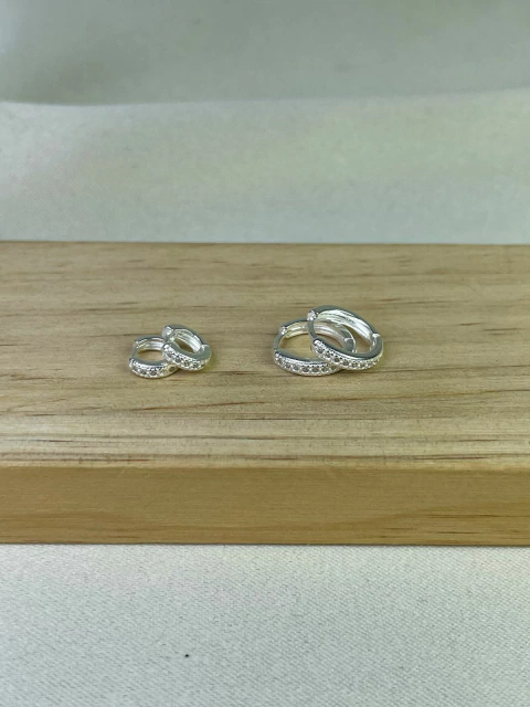 Argolas Cravejadas (modelo 2)