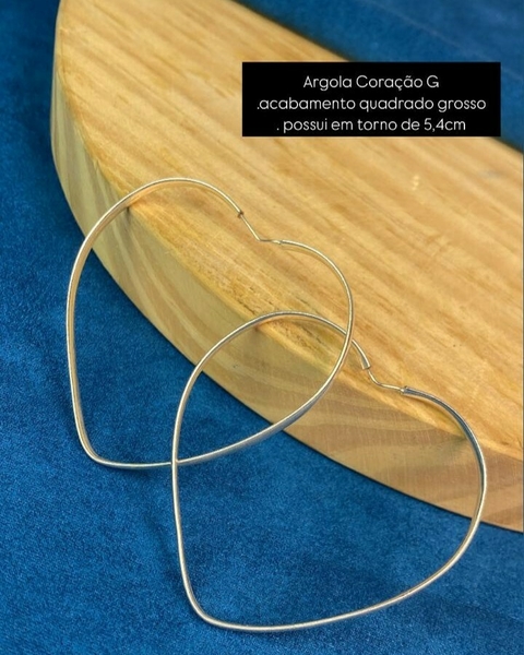 Argola Coração G com Acabamento Quadrado Grosso
