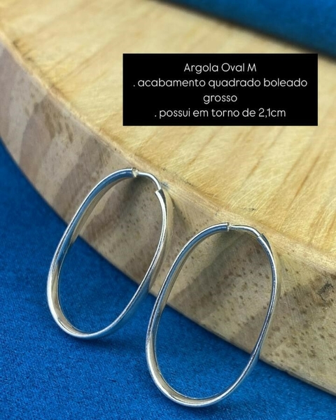 Argola Oval M com Acabamento Quadrado Boleado Grosso