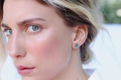 Brinco Gota de Esmeralda na internet