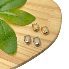 Brinco Trickle Cravejado - comprar online