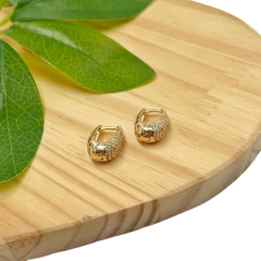 Brinco Trickle Cravejado - OHH HAPPY!