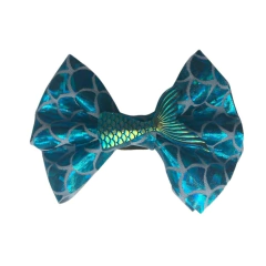 Hair Clip Sereia Cleo na internet