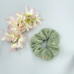 Scrunchie Pelucinha - OHH-HAPPY