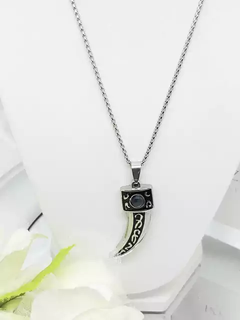 Collar Acero Quirúrgico Colmillo De La Suerte Y Protección