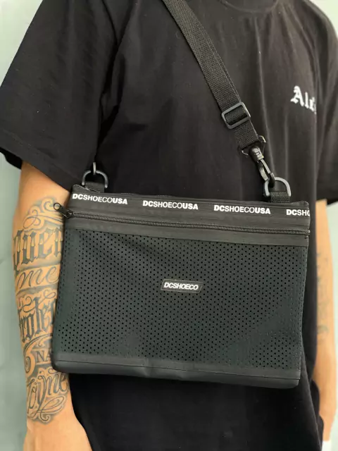 Shoulder bag Dc (slant side) (preta) - comprar online