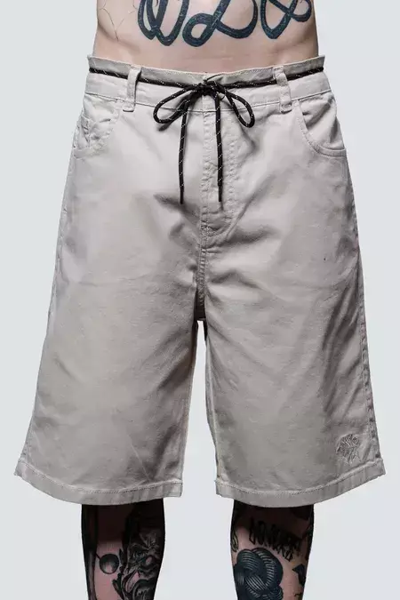 BERMUDA CHRONIC SARJA 005