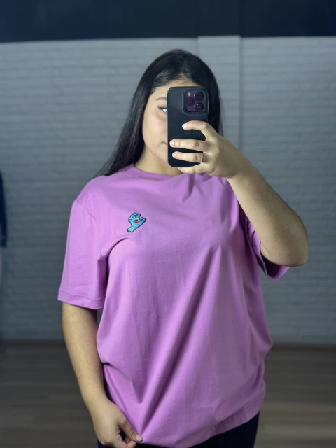 CAMISETA SCREAMING HAND CHEST - comprar online