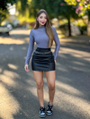 SHORT SAIA COURO LISO