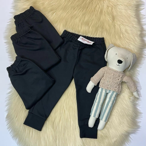 Jogging rustico negro con puño - comprar online