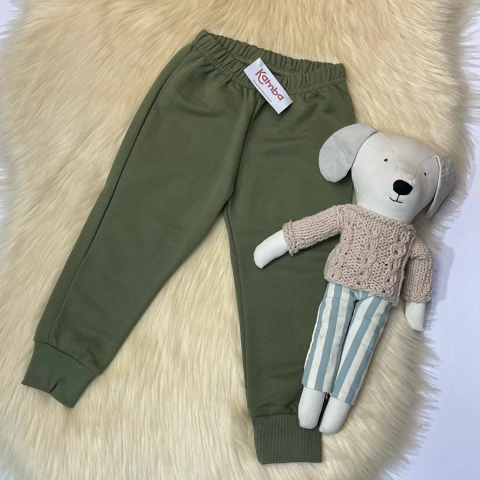 Jogging rustico verde con puño