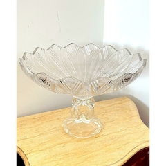 Centro De Mesa Cristal Lapidado Com Detalhes Na Base na internet