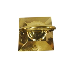 Lanterna Decorativo Madeira E Metal Dourado na internet