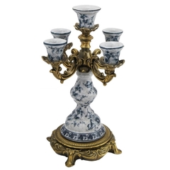 Candelabro Em Porcelana E Azul E Branco E Bronze - comprar online
