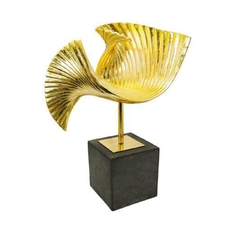 Enfeite Escultura Moderna Abstrata Resina Dourada c Base Cinza