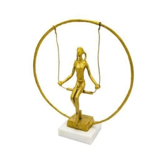Escultura Decorativa Criança Balançando Dourado Impecavel