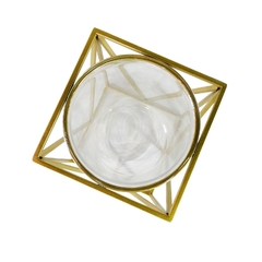 Castiçal Maior Estrutura Metal Dourado Design Quadrado - comprar online
