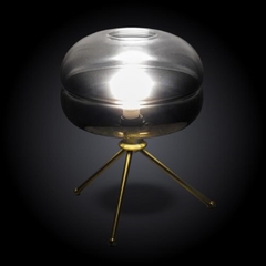Abajur Moderno C Tripé Em Metal Dourado E Cupula Vidro - comprar online