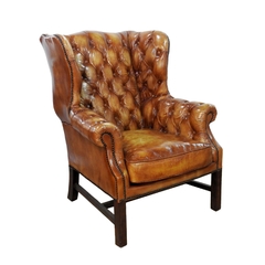 Poltrona Chesterfield Tradicional Madeira C Estofado Couro
