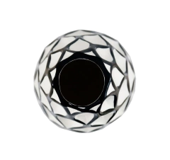 Vaso Cerâmica Maior Branco Com Detalhes Preto Design Losango - LUXdécor