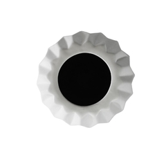 Vaso Ceramica Branco Relevos Contemporaneo Fino Design - comprar online