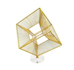 Escultura Decorativa Cubo Metal Dourado Base Acrilico Luxo