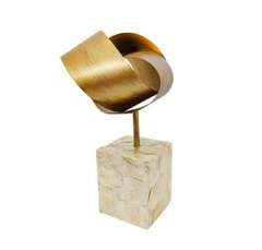 Escultura Decorativa Luxo Metal dourado Base Madrepérola
