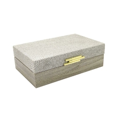 Caixa Decorativa Couro Tons Cinza Menor Detalhe Metal Dourado Traços Triplo