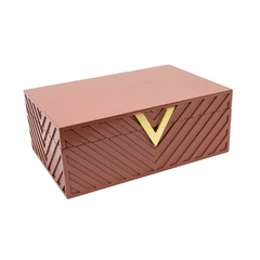 Caixa Decorativa Maior Madeira Preta Letra V Dourado Fino Acabamento - comprar online