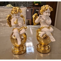Escultura Bibelô Anjos Detalhes e Base Dourado Fino Acabamento