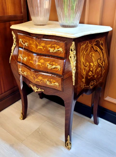 Mesa Cabeceira 03 Gaveta Madeira Design Abaulado Alto Padrão - comprar online