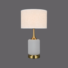 Abajur de Mesa Contemporâneo Base Design Relevos e Metal Dourado na internet