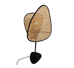 Luminária de Mesa Design Rattan Forma Triangular