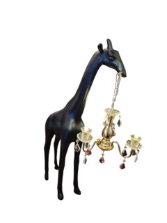 Luminária Decorativa Girafa Mordendo Lustre Alto Padrão