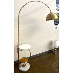 Abajur Luminaria de Chão Mesinha Carregador Metal e Marmore Luxo Acabamento Moderno Carregador por Indução - comprar online
