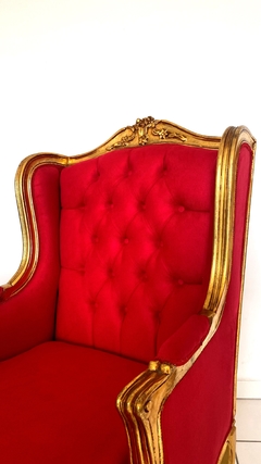Poltrona Luiz Xv Folha Ouro Tecido Vermelho Capitone Luxo - comprar online